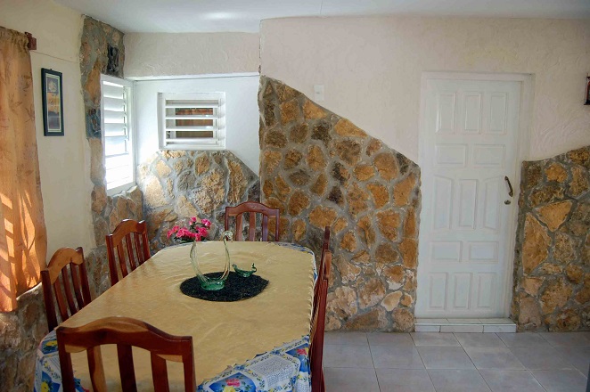 'Dining room' Casas particulares are an alternative to hotels in Cuba.